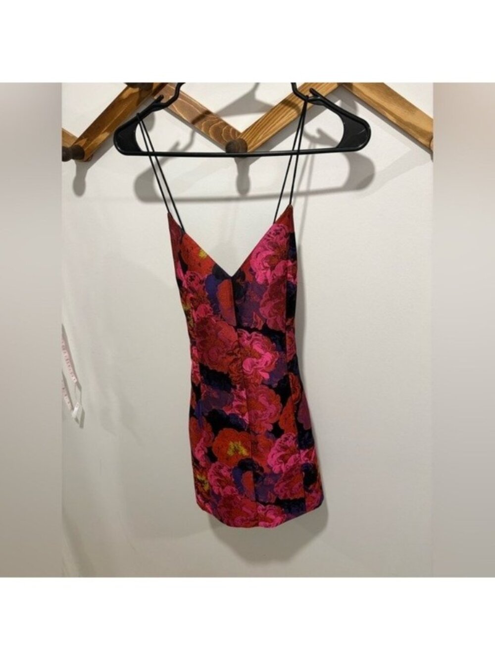 Alice + Olivia Tayla floral-print jacquard mini dress. - Picture 4 of 15